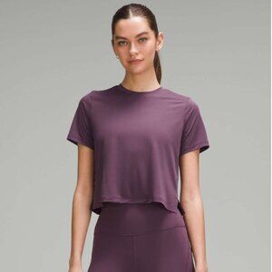 Lululemon NWT Ultralight Waist-Length T-Shirt Grape Thistle Size 12